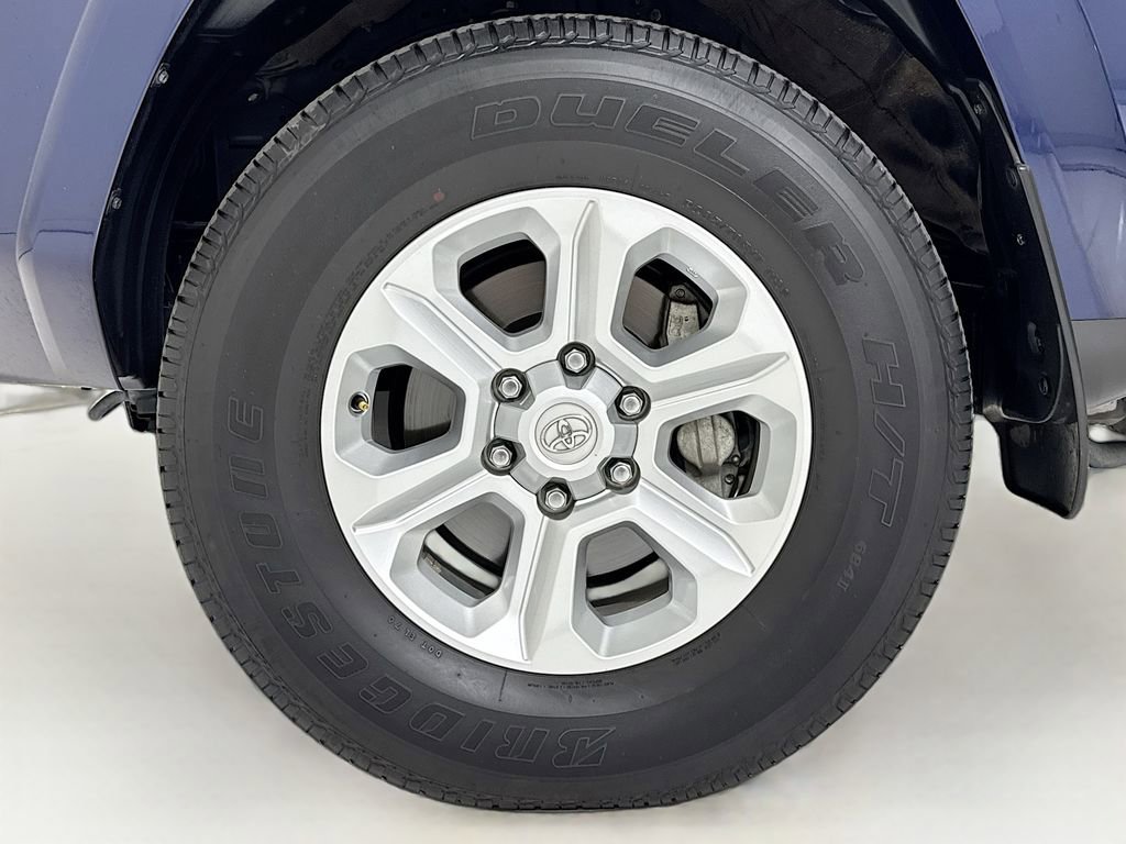 Used 2021 Toyota 4Runner SR5 Premium image 30