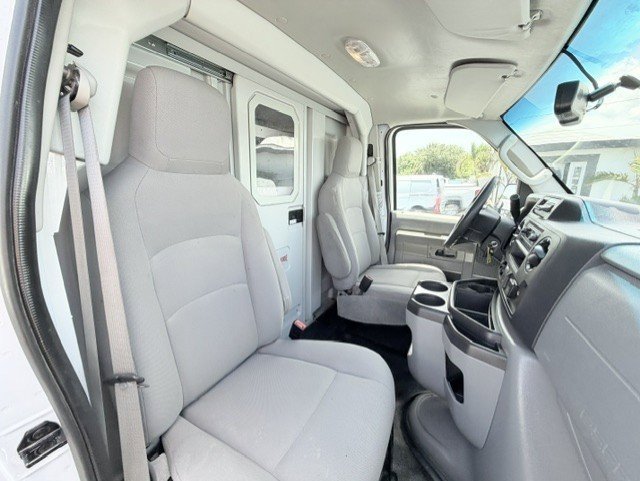 Used 2025 Ford E-350 and Econoline 350 Super Duty w/ Power Equipment Group RWD image 18