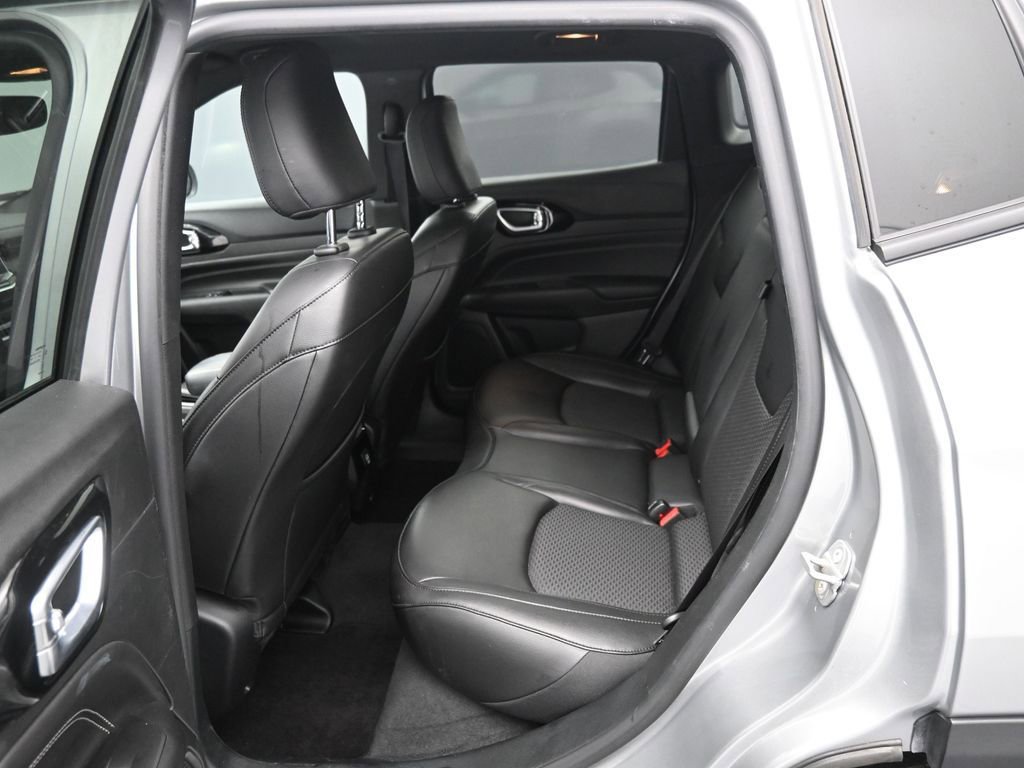 Used 2022 Jeep Compass Altitude image 16