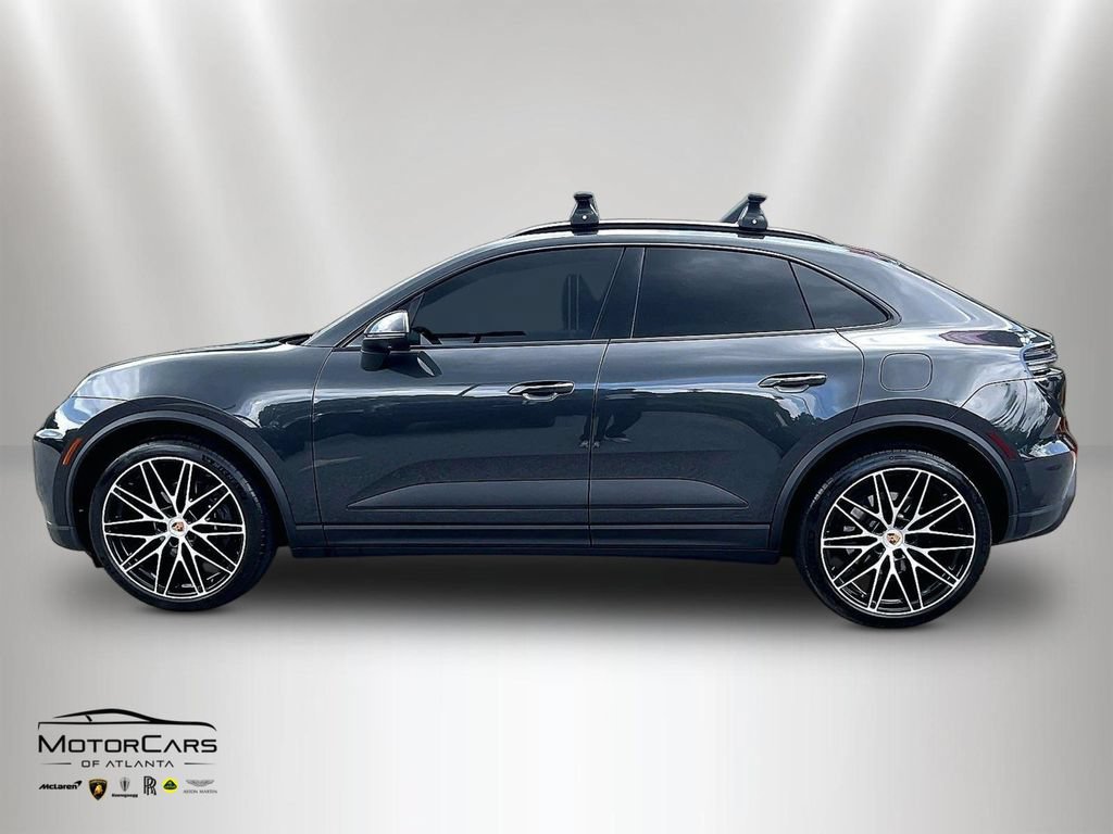 Used 2026 Porsche Macan Electric RWD image 5