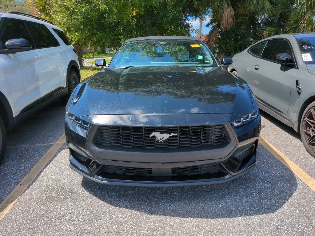 Used 2024 Ford Mustang Premium RWD image 4