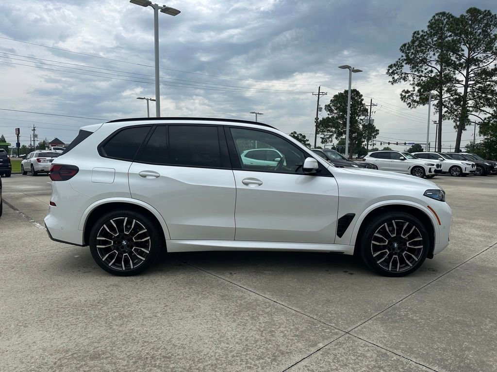 Certified 2024 BMW X5 sDrive40i w/ M Sport Package RWD image 6
