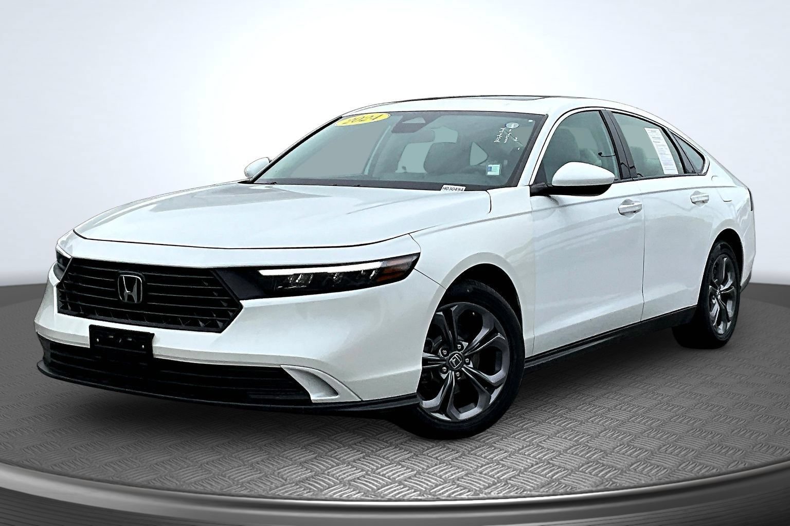 Used 2024 Honda Accord EX image 1