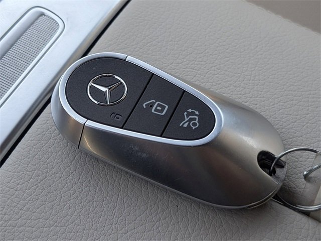 Used 2025 Mercedes-Benz C 300 Sedan image 30