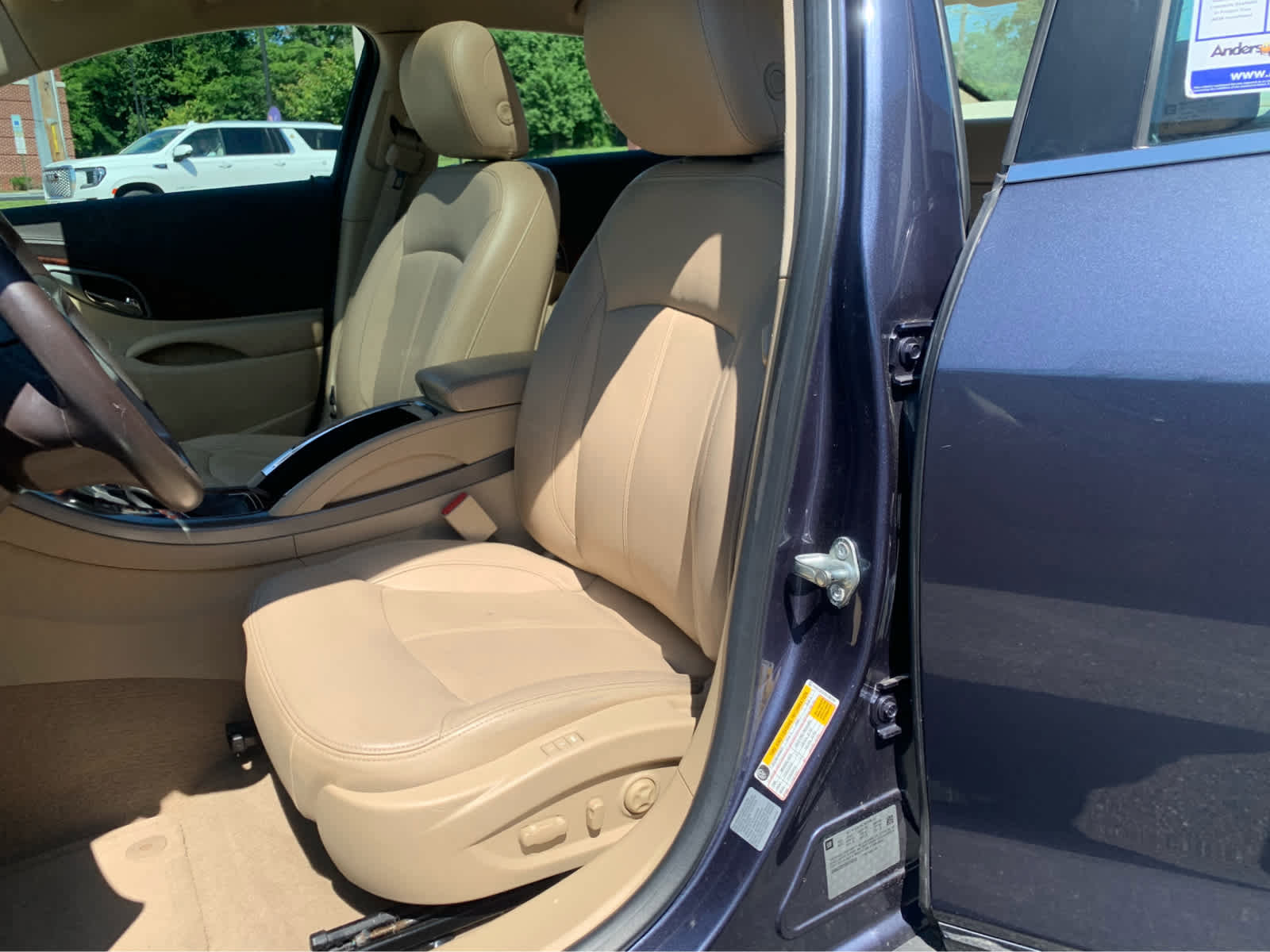 Used 2013 Buick LaCrosse Leather w/ Driver Confidence Package FWD image 12