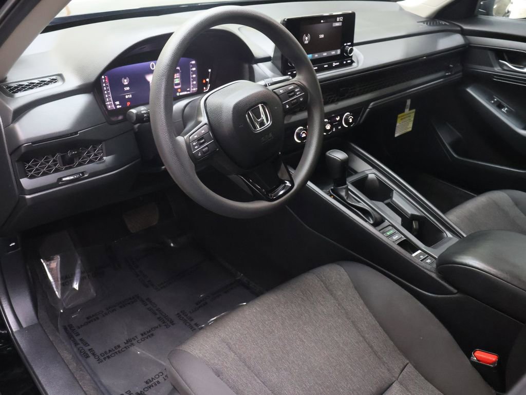 Used 2025 Honda Accord LX image 18
