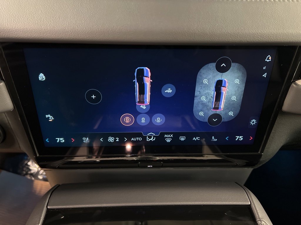 New 2026 Lincoln Navigator Reserve w/ Jet Appearance Package image 12