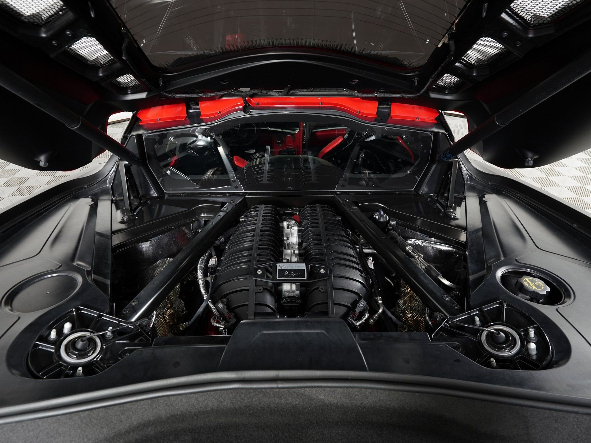 Used 2025 Chevrolet Corvette Z06 w/ Battery Protection Package image 8