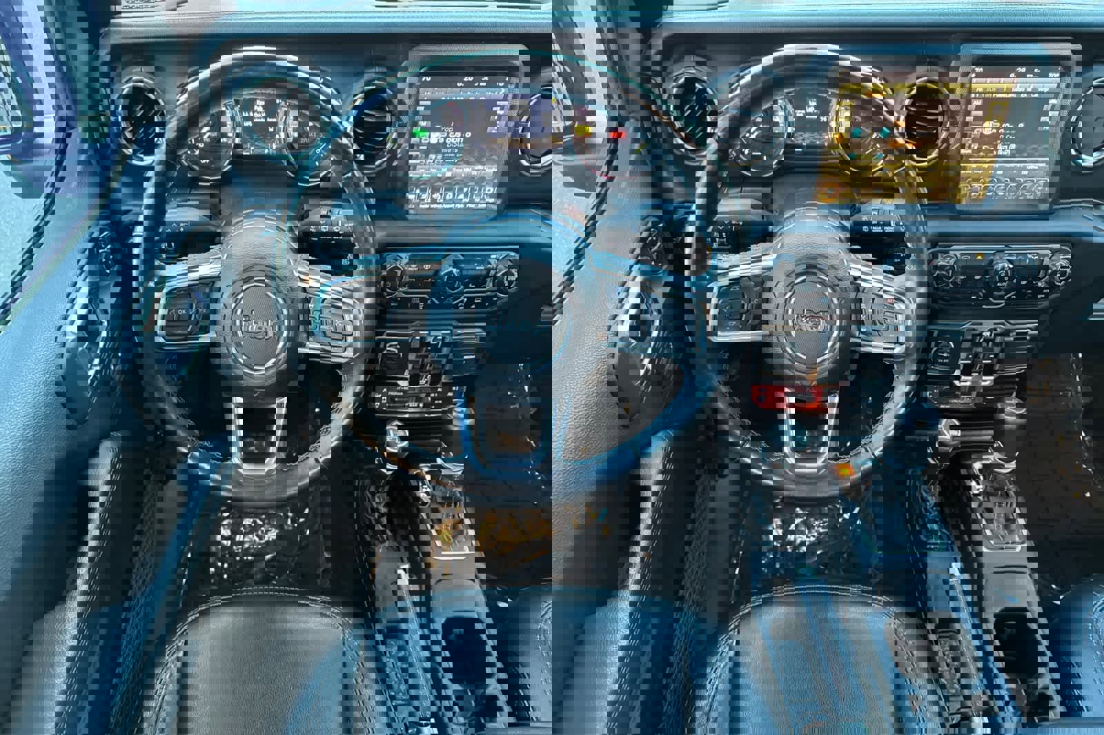 Used 2021 Jeep Wrangler Unlimited Rubicon 4xe w/ Cold Weather Group image 15