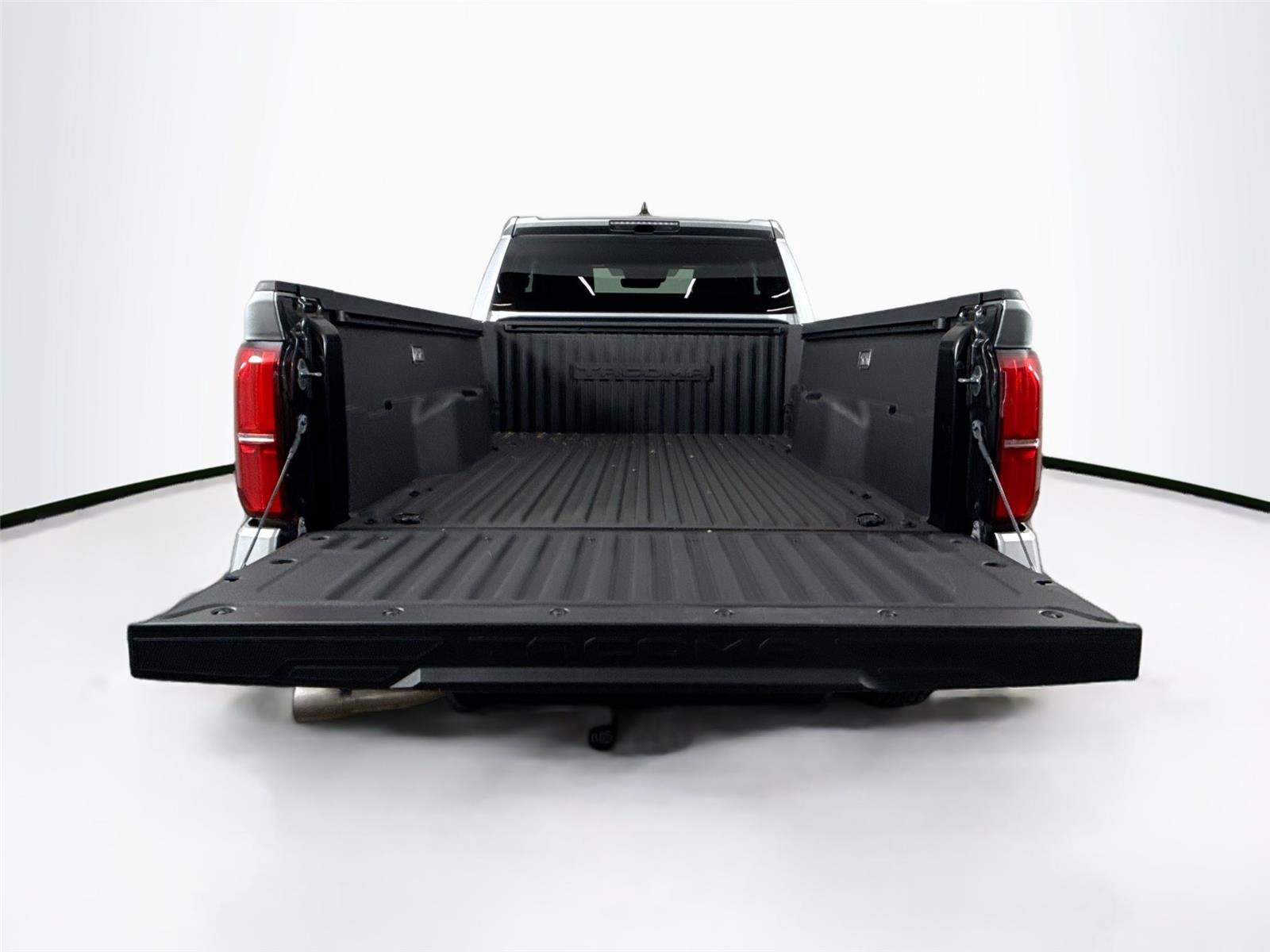 Used 2025 Toyota Tacoma PreRunner RWD image 33