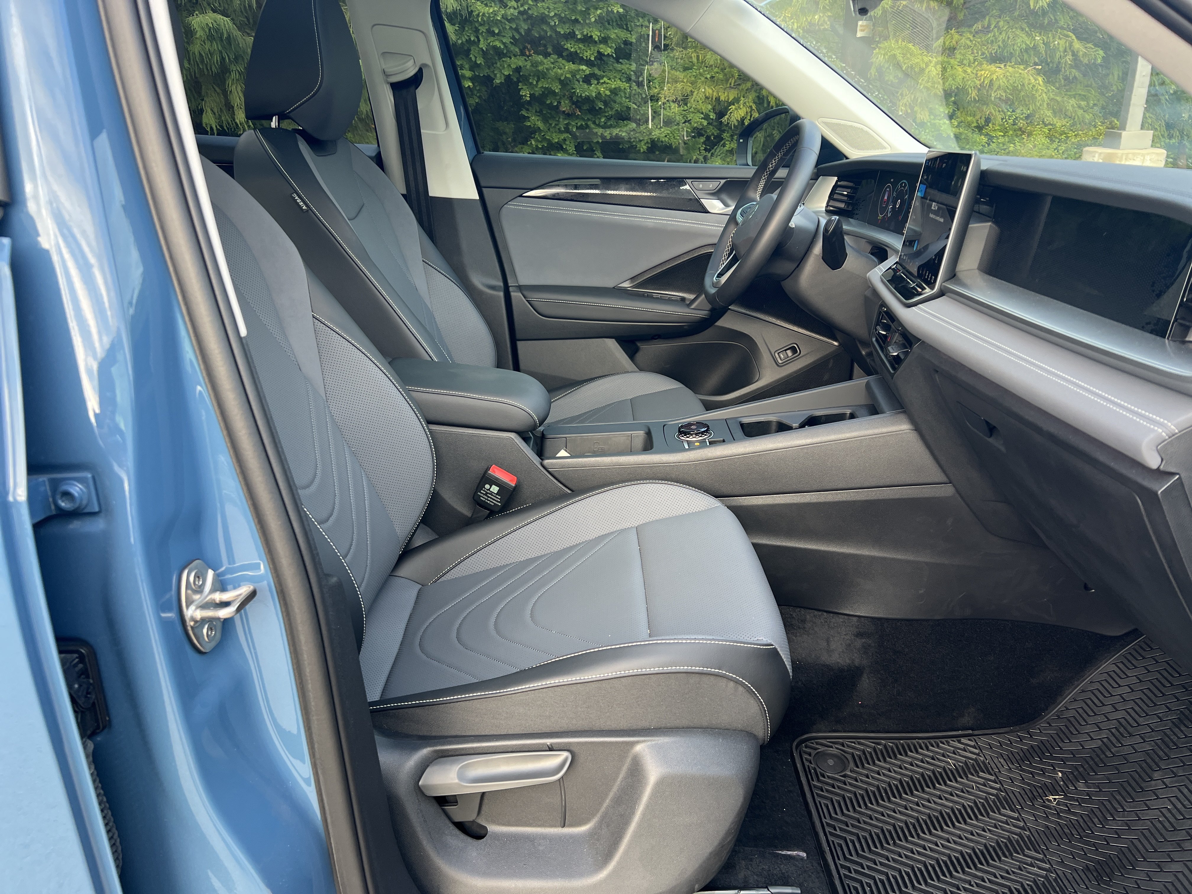 Certified 2026 Volkswagen Tiguan SE AWD/4WD image 26