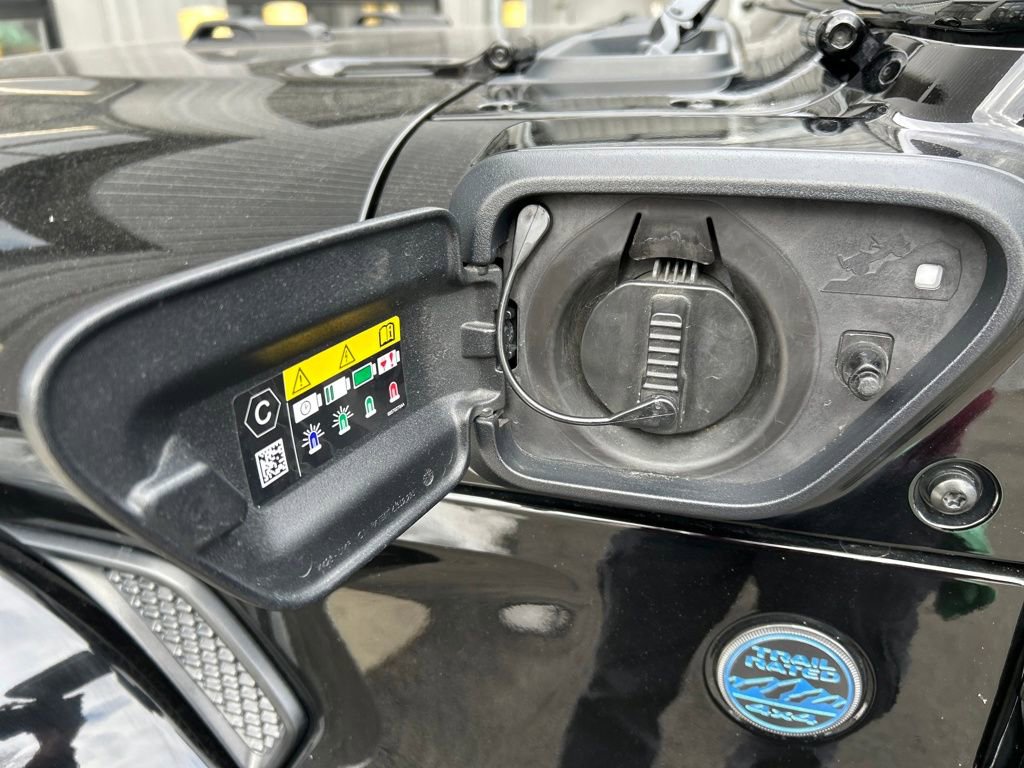 Used 2024 Jeep Wrangler Unlimited w/ Convenience Group image 37