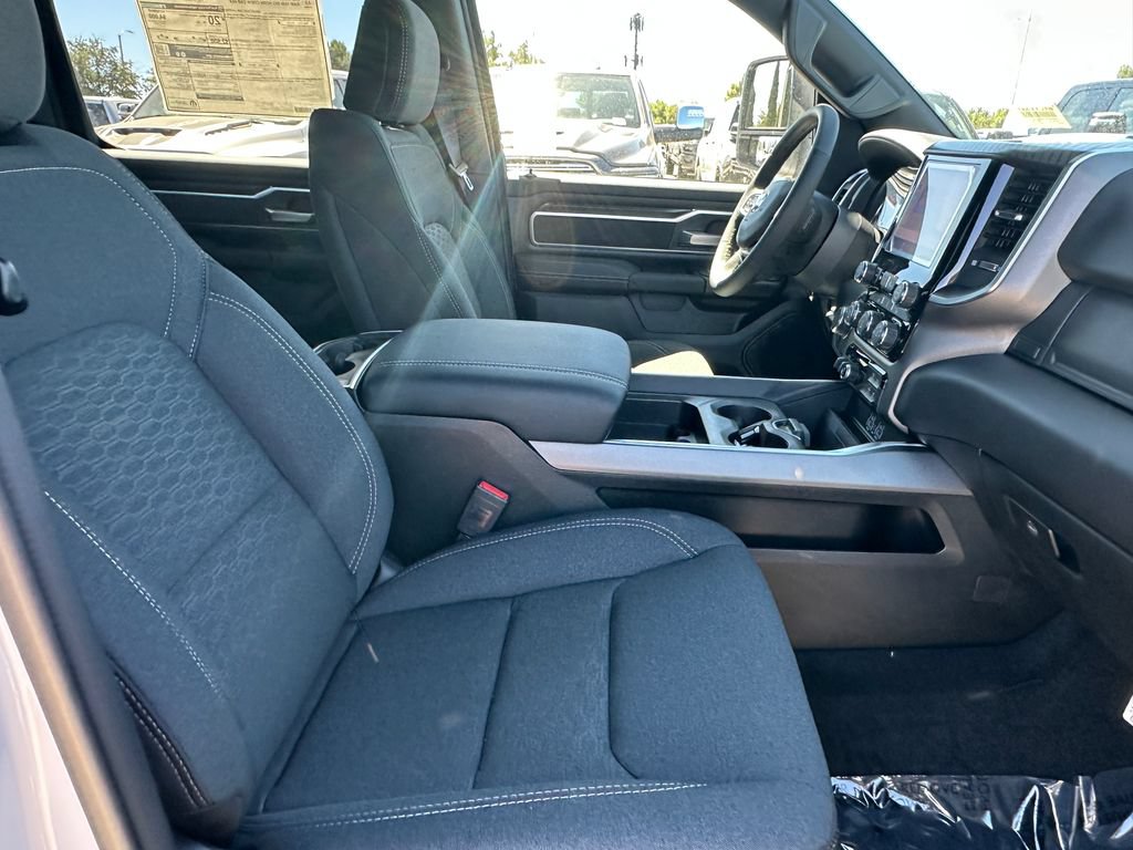 New 2026 RAM 1500 Big Horn w/ Night Edition AWD/4WD image 15