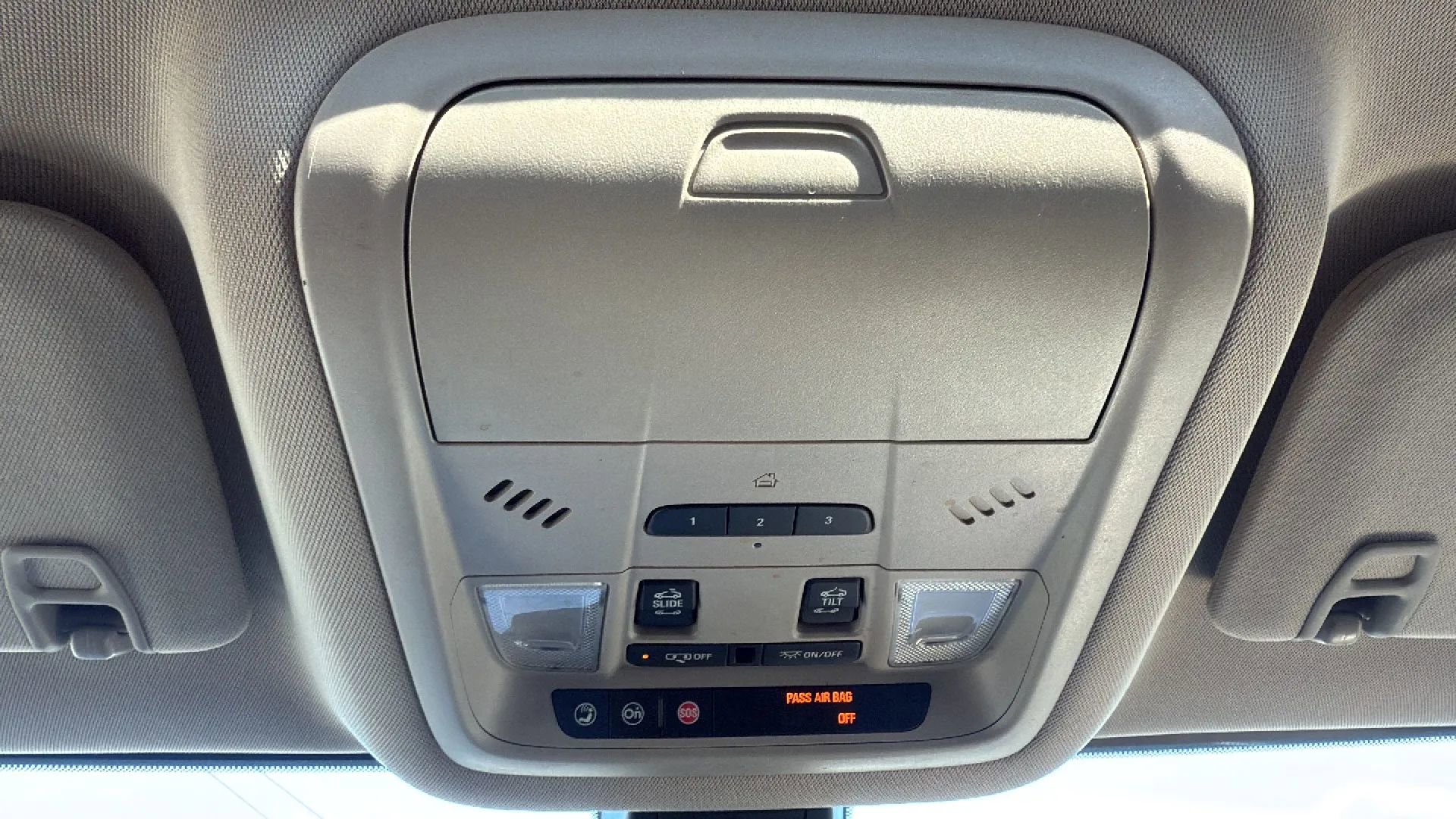 Used 2017 GMC Acadia Denali AWD/4WD image 21