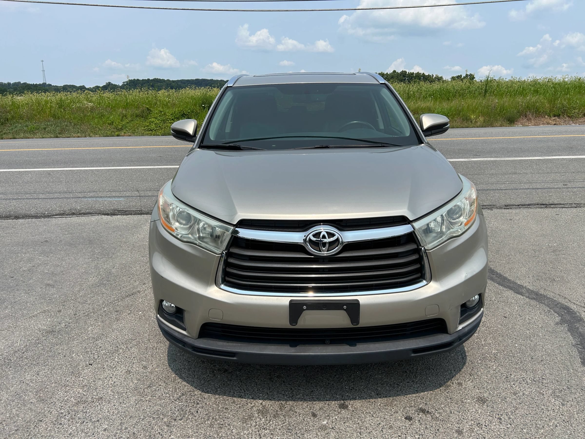 Used 2014 Toyota Highlander XLE AWD/4WD image 5