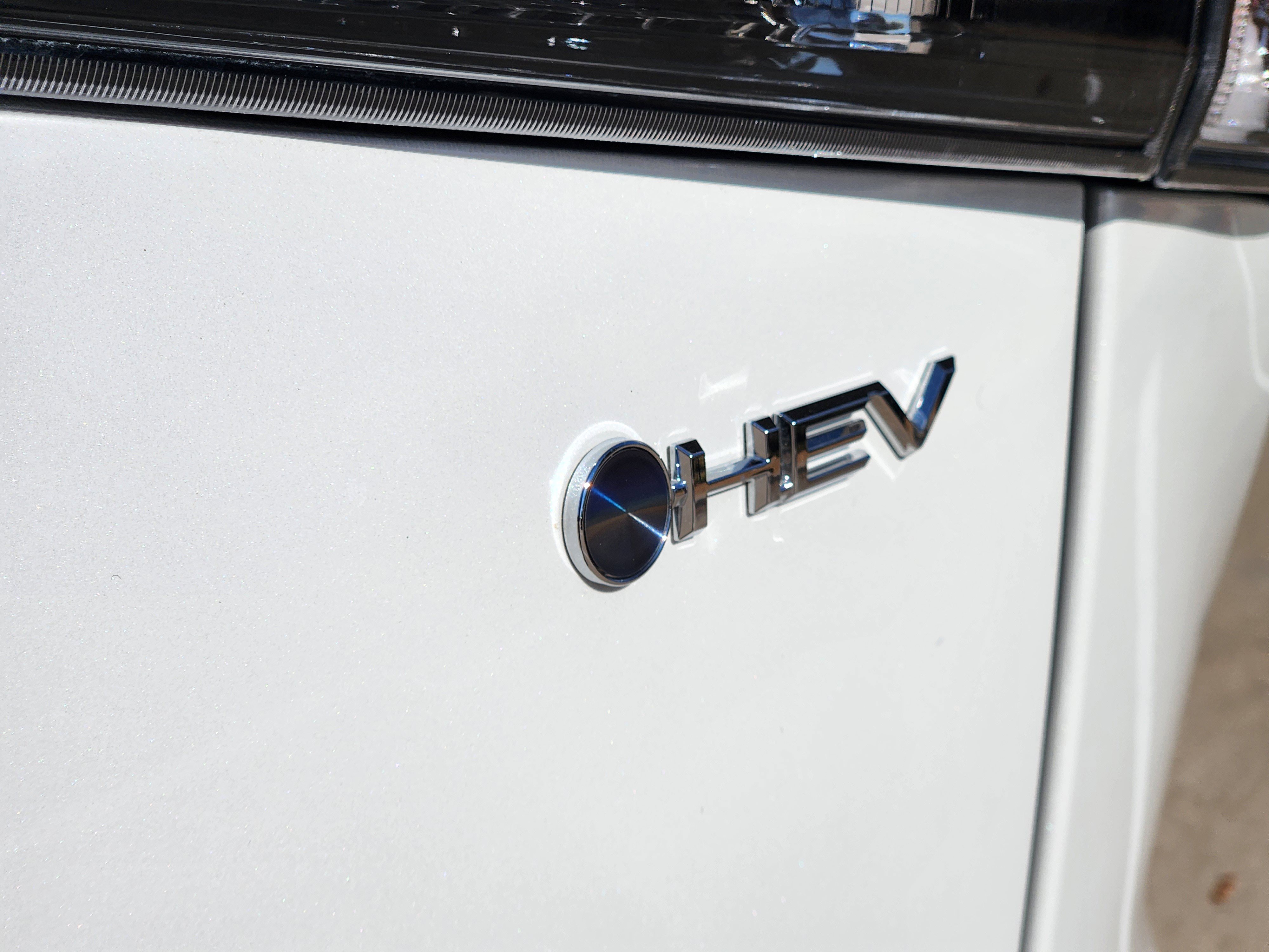 Used 2025 Toyota Highlander Platinum image 17