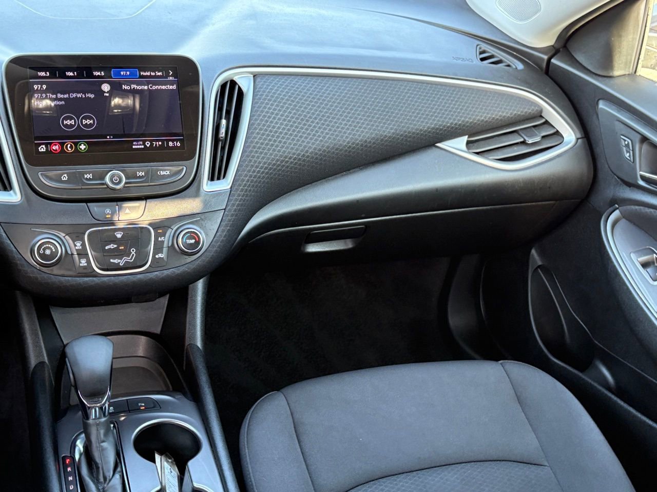 Used 2025 Chevrolet Malibu LS image 14