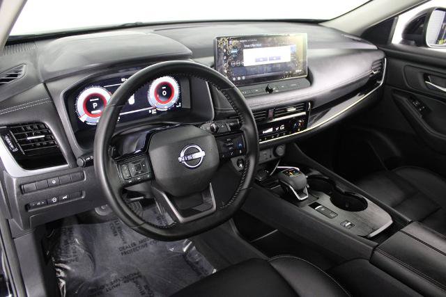 Certified 2026 Nissan Rogue SL FWD image 17