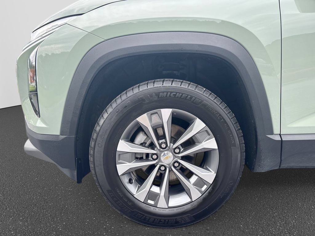 Used 2026 Chevrolet Equinox LT AWD/4WD image 14