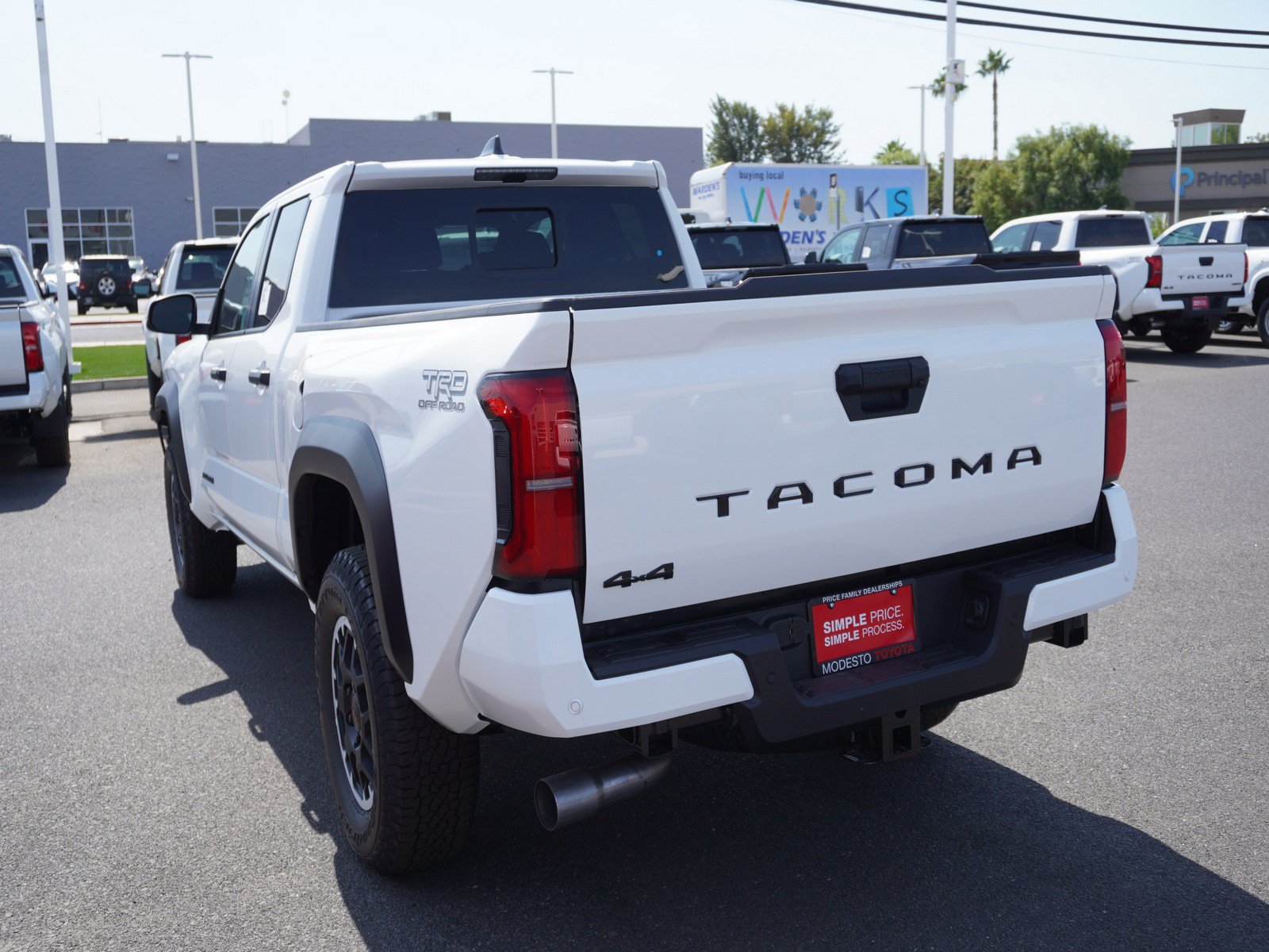 New 2026 Toyota Tacoma TRD Off-Road w/ TRD Off Road Upgrade Package AWD/4WD image 9