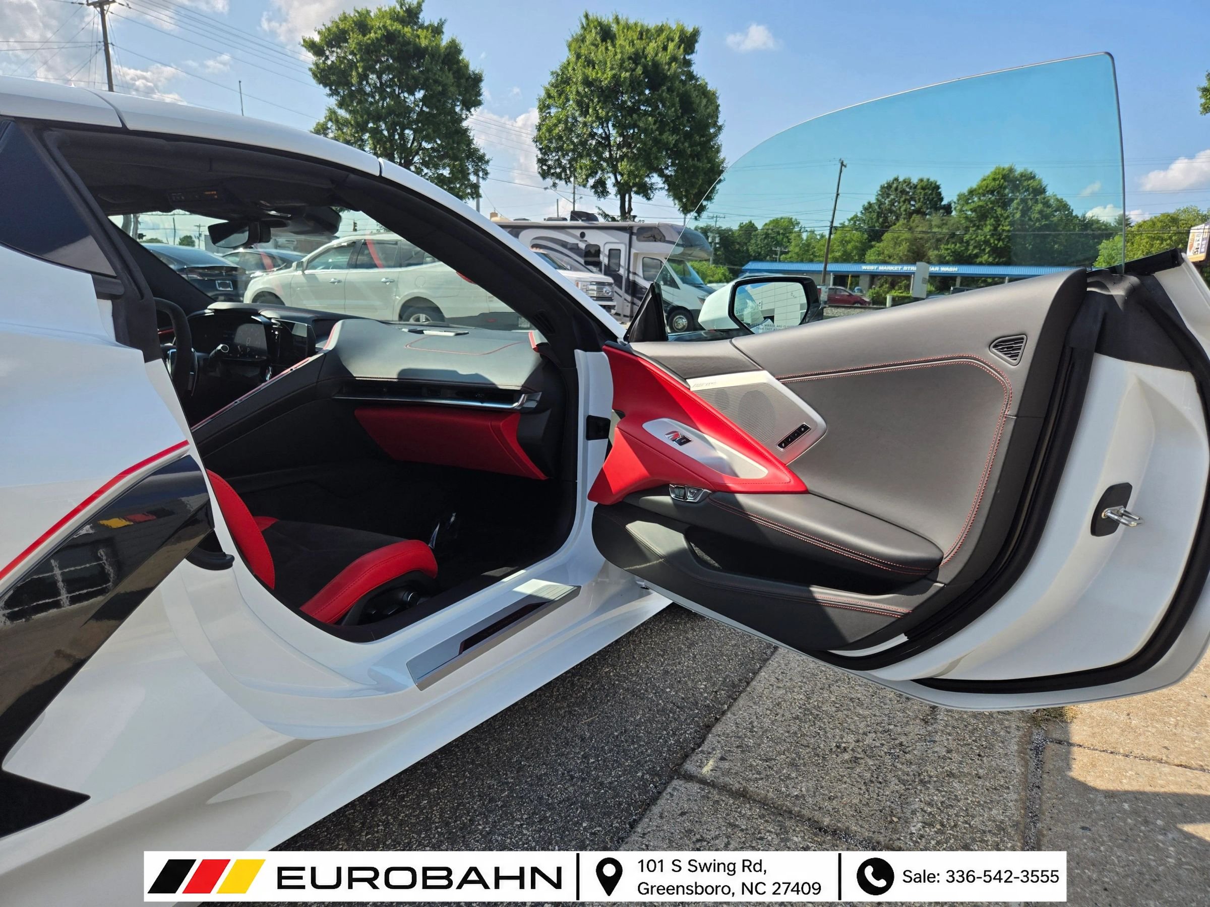 Used 2024 Chevrolet Corvette Stingray Premium Conv w/ 3LT RWD image 17