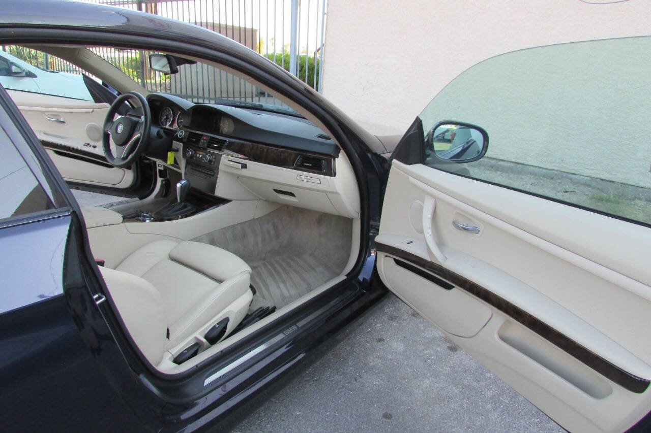 Used 2010 BMW 328i Coupe image 27