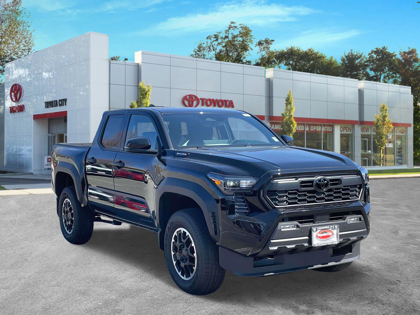 New 2026 Toyota Tacoma SR w/ SR Upgrade Package AWD/4WD image 1