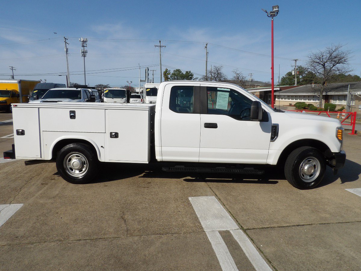 Used 2017 Ford F250 XL RWD image 2