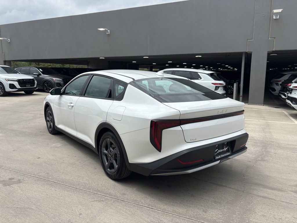 Used 2025 Kia K4 LXS image 8