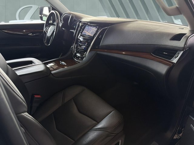 Used 2016 Cadillac Escalade Premium RWD image 26