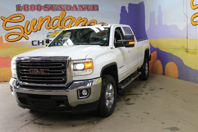 Used 2019 GMC Sierra 2500 SLE w/ SLE Preferred Package AWD/4WD image 2