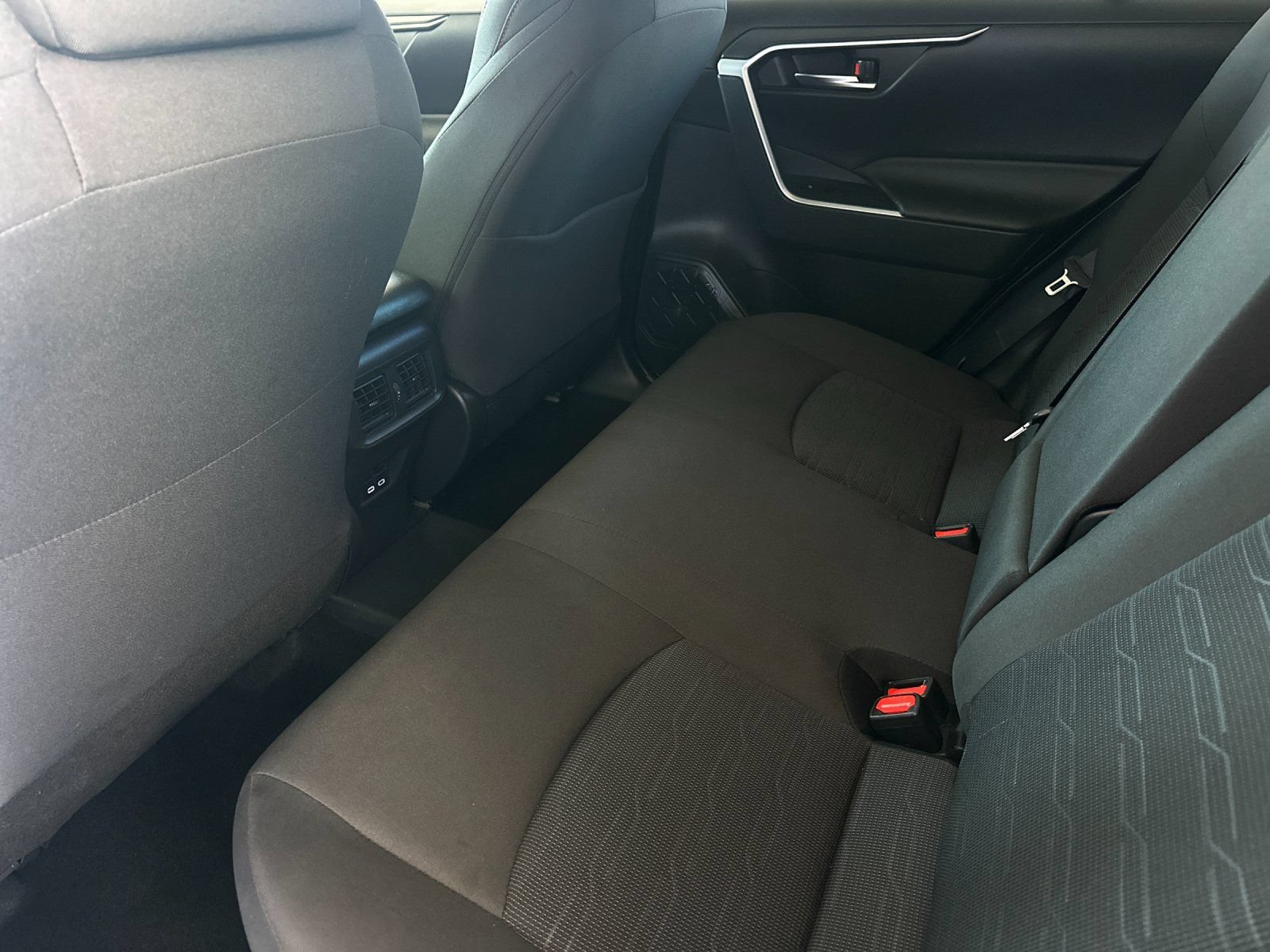 Used 2025 Toyota RAV4 SE w/ Weather & Moonroof Package AWD/4WD image 11