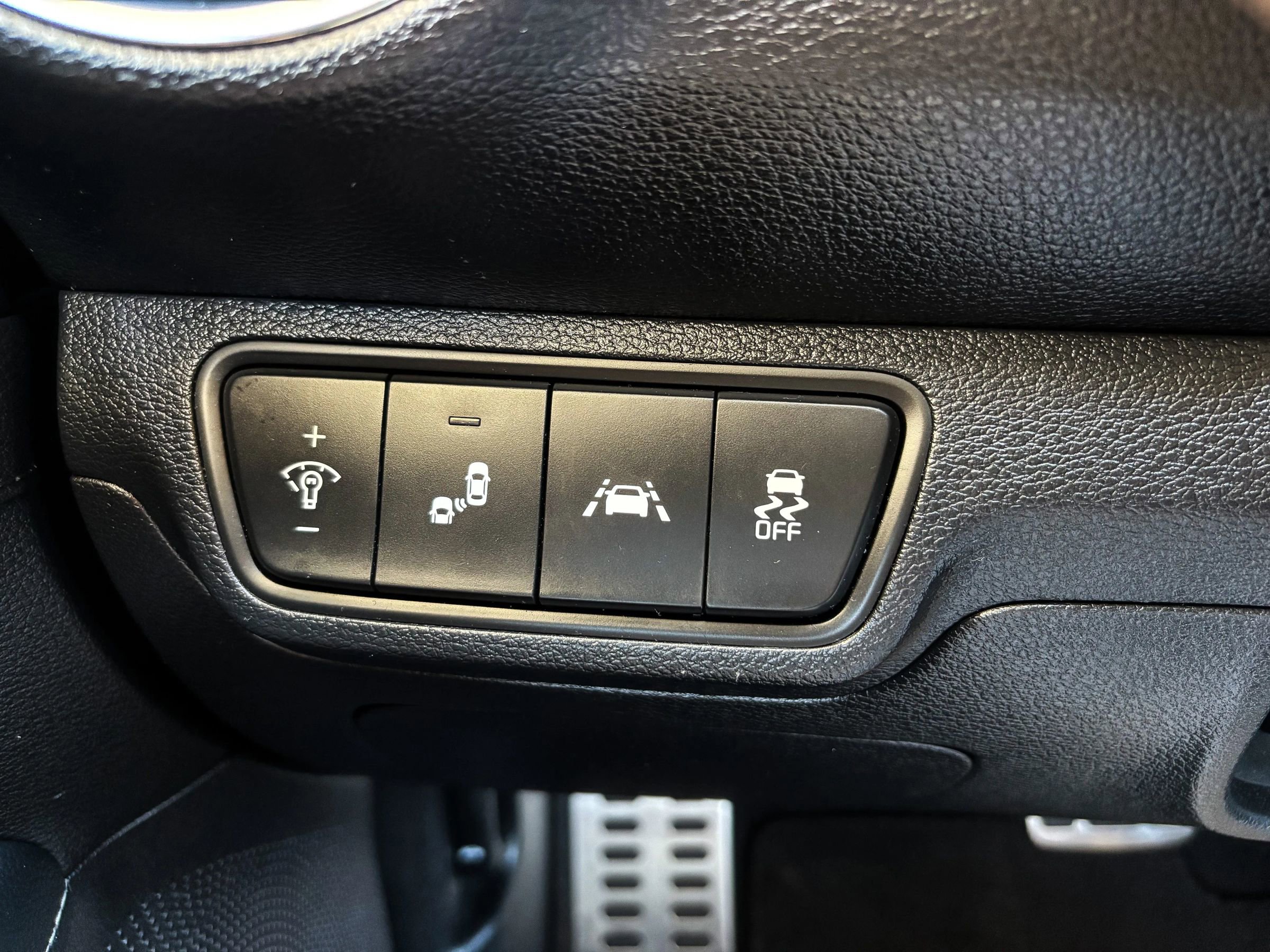 Used 2021 Kia Forte GT-Line image 27