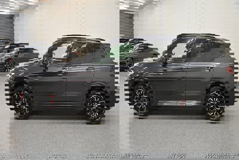 Used 2024 BMW X3 M40i image 3