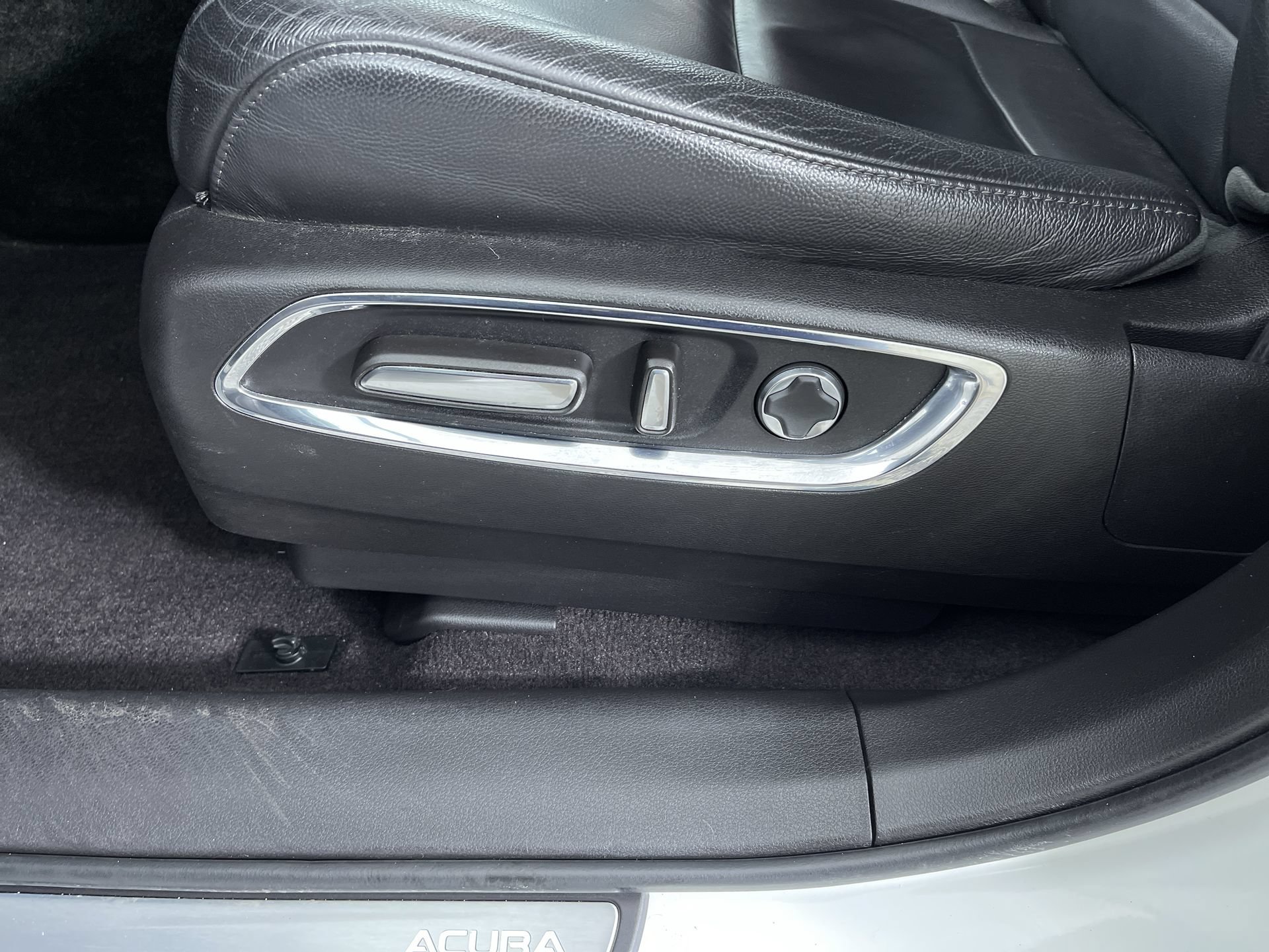 Used 2019 Acura MDX SH-AWD image 13