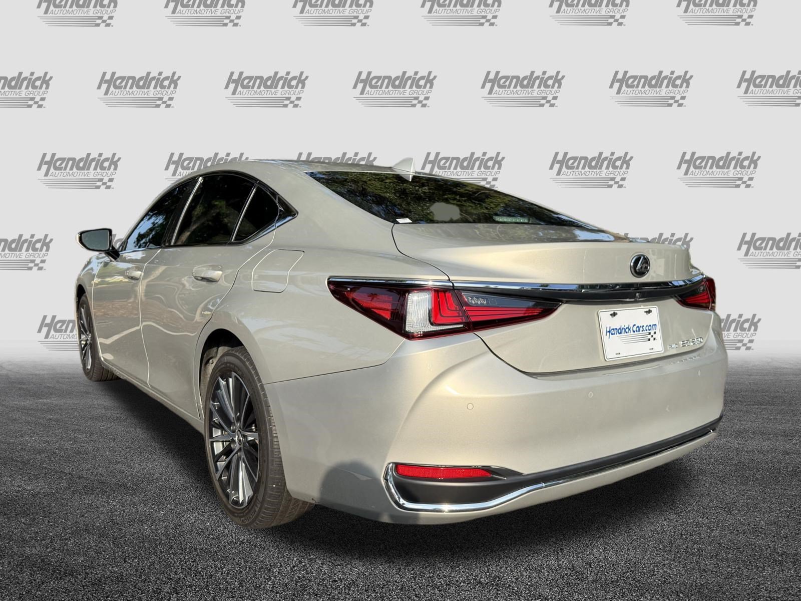 Certified 2023 Lexus ES 250 w/ Premium Package AWD/4WD image 7