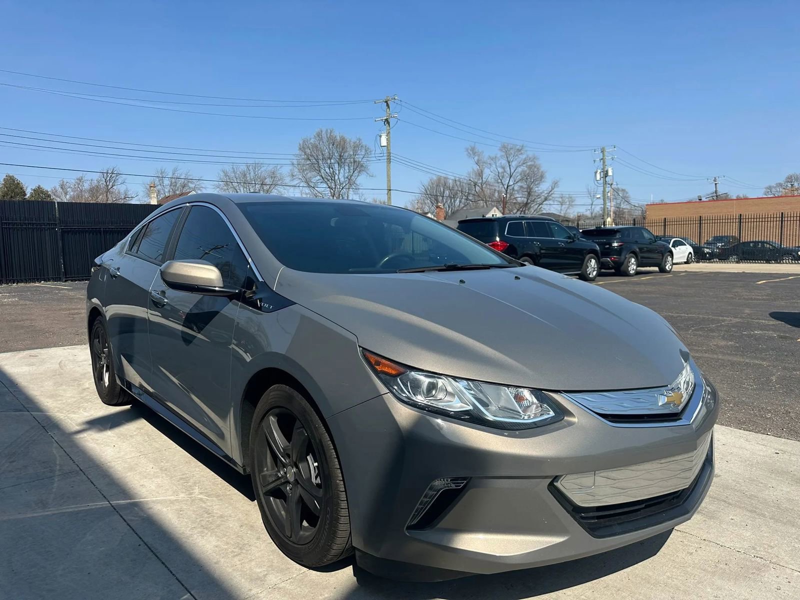 Used 2017 Chevrolet Volt LT w/ Comfort Package image 3