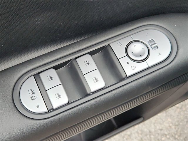 Used 2022 Hyundai Ioniq 5 SE image 16