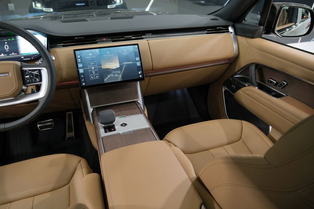 Used 2026 Land Rover Range Rover Long Wheelbase SE image 64