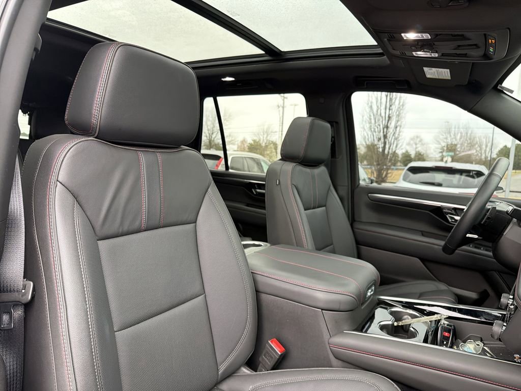 Used 2025 Chevrolet Tahoe RST w/ Comfort Package image 18