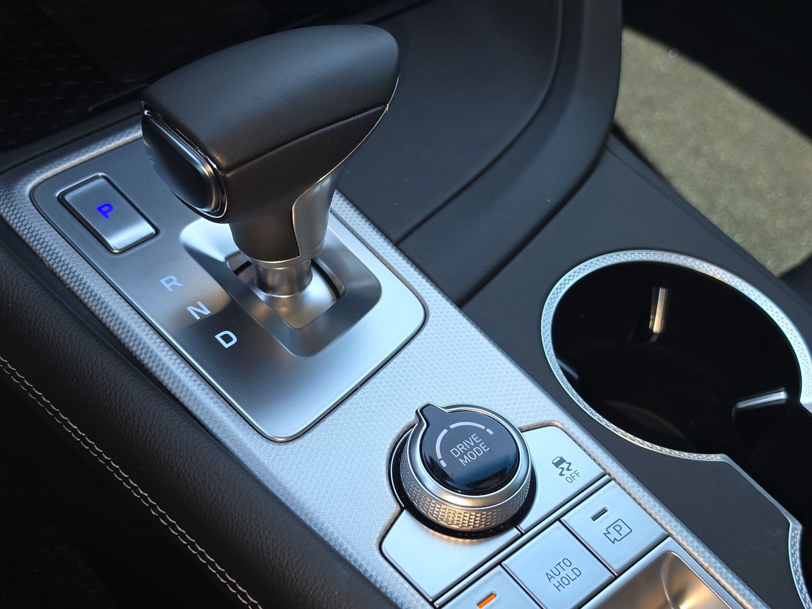 Certified 2026 Genesis G70 2.5T Prestige RWD image 21