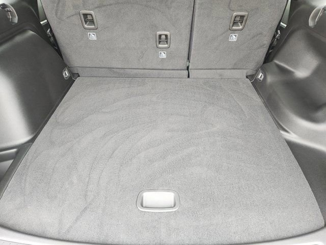 Used 2025 Jeep Grand Cherokee Limited image 32