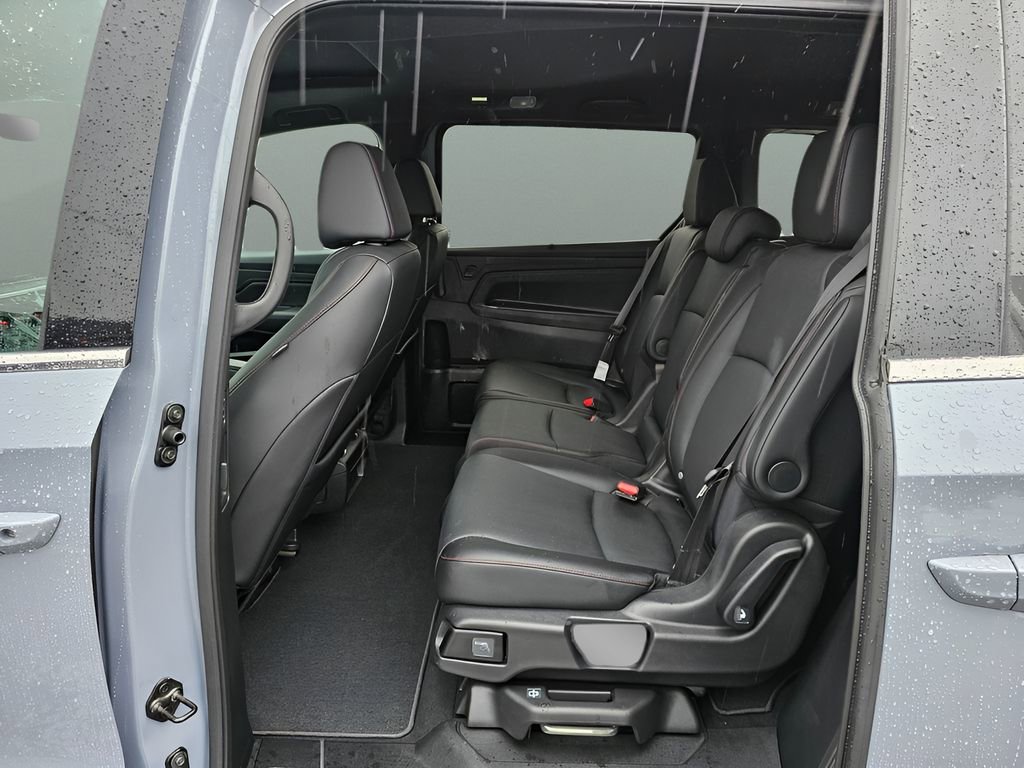 Used 2025 Honda Odyssey Sport-L image 12