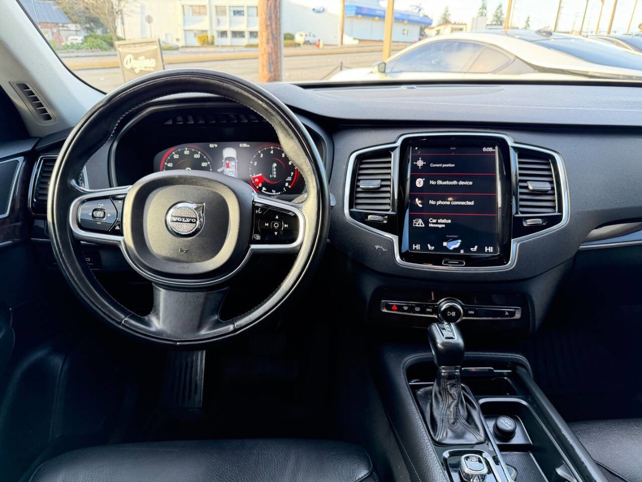 Used 2018 Volvo XC90 T6 Momentum w/ Convenience Package AWD/4WD image 31
