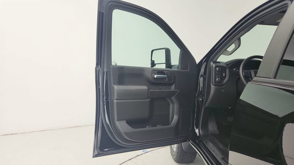 Certified 2024 Chevrolet Silverado 2500 Custom w/ Custom Value Package AWD/4WD image 17