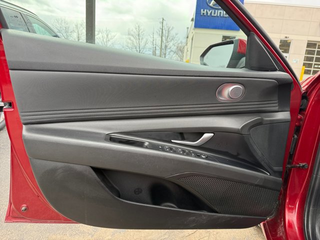 Used 2023 Hyundai Elantra SEL w/ Convenience Package image 23