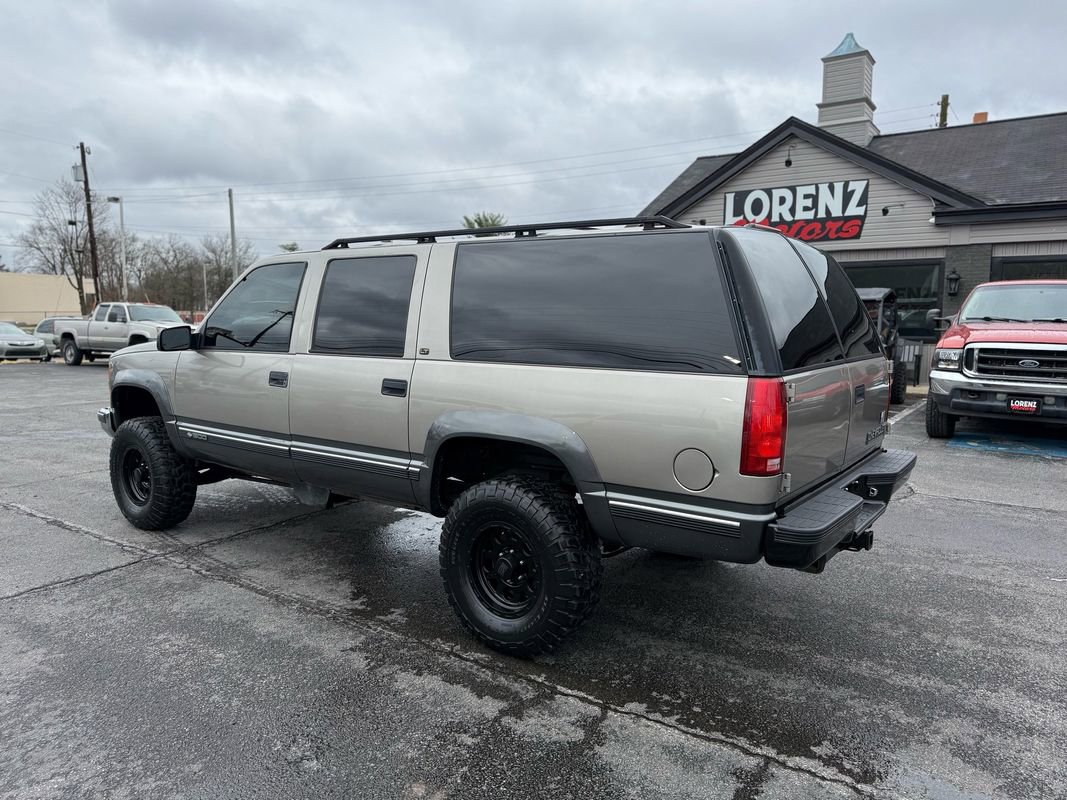 Used 1999 Chevrolet Suburban LT w/ Preferred Equipment Group 3 image 3