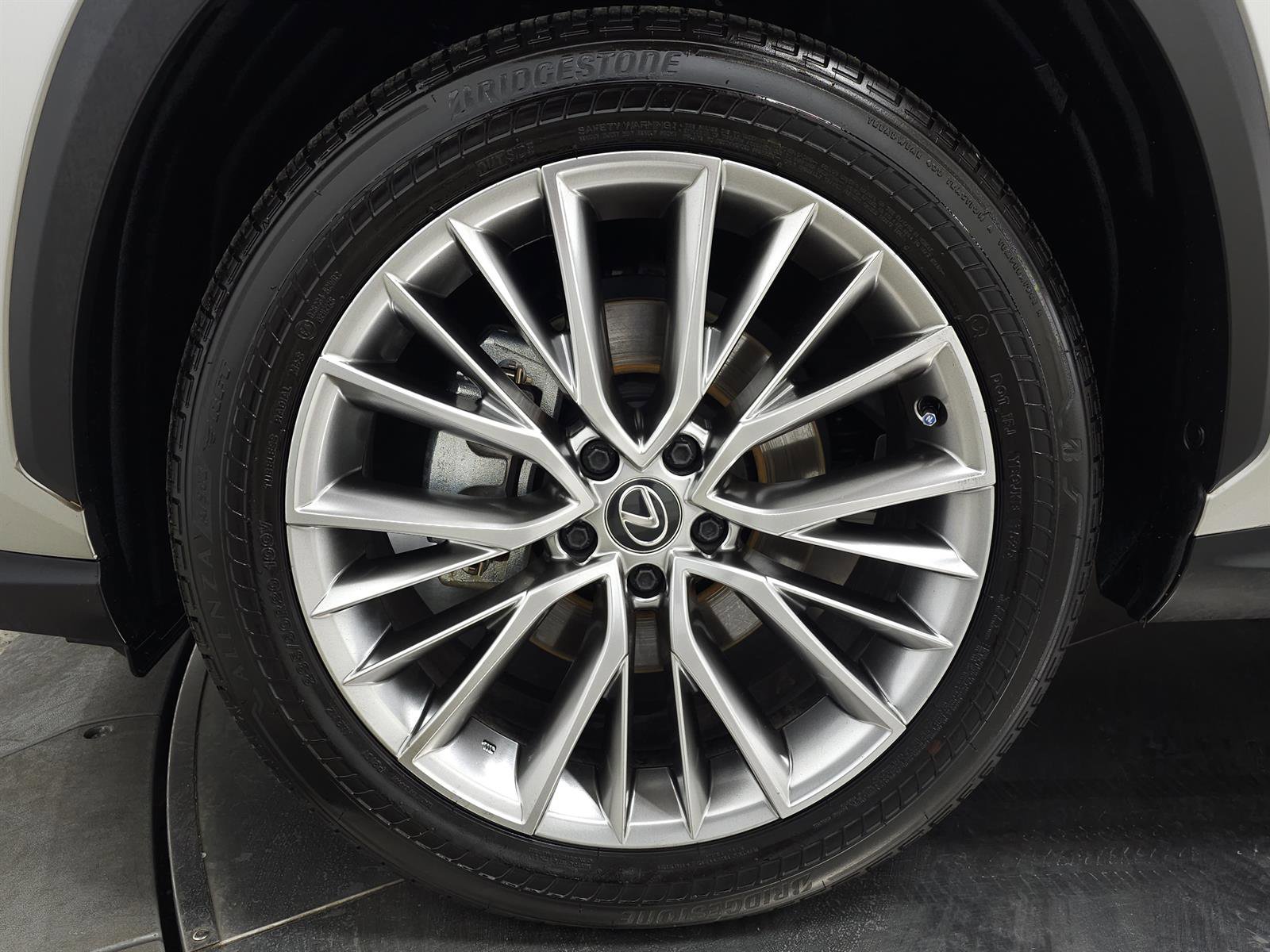 Used 2024 Lexus NX 350h AWD w/ Vision Package image 12