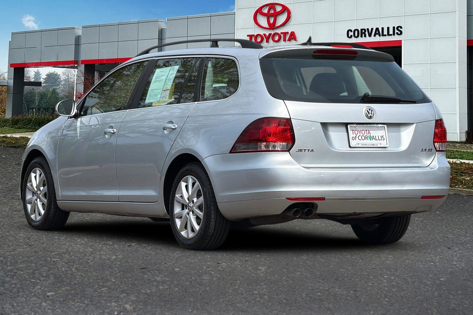 Used 2013 Volkswagen Jetta SE FWD image 6