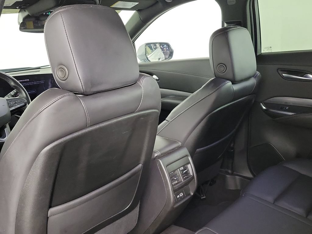 Certified 2024 Cadillac XT4 Premium Luxury AWD/4WD image 13